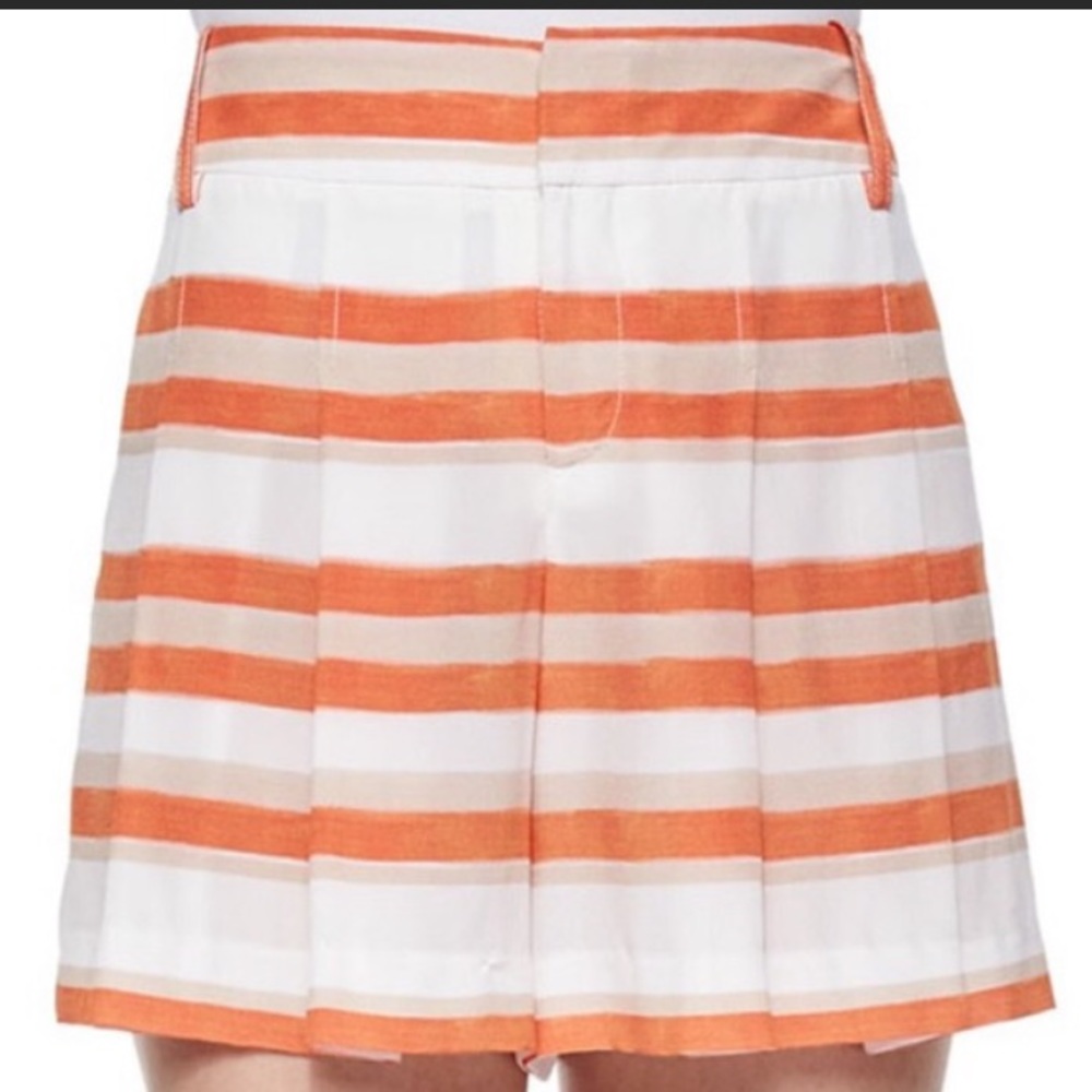 Alice +Olivia short size 2